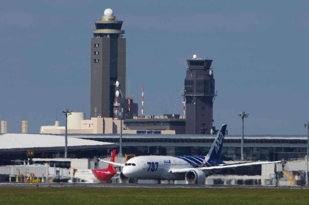 2011年10月26日：成田空港(787商業運航初便・ANA7871便) - 飛行機さつえい奮闘記