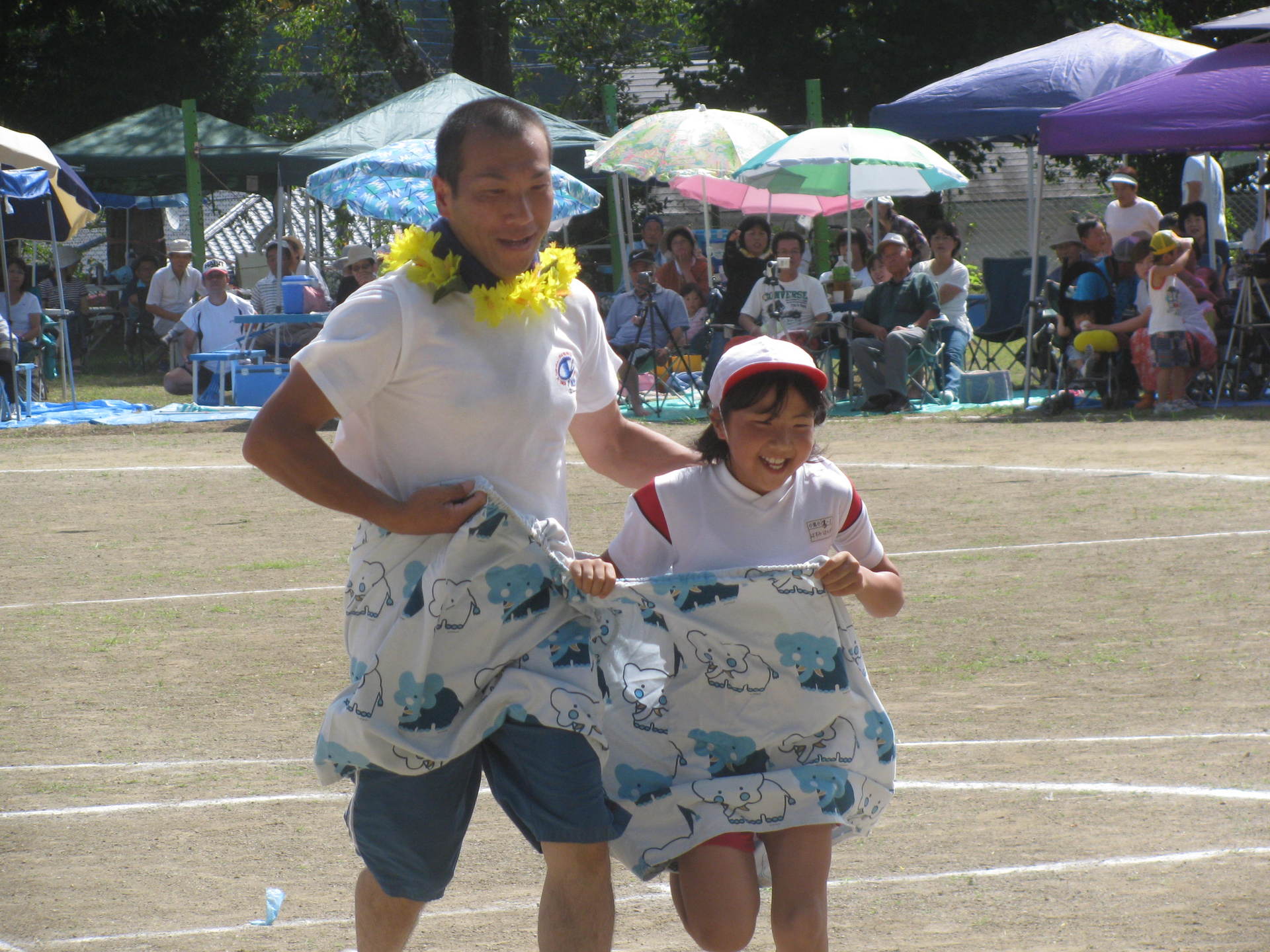 笑顔のデカパンリレー 運動会 常陸太田市立小里小学校 公式ブログ