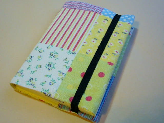 余り布で作る 簡単かわいいブックカバー ブックマーク 作り方付き Izilook