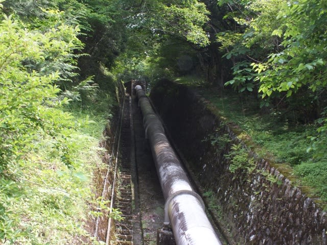 第二発電所への導水管