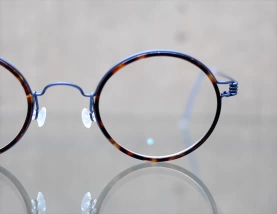 LINDBERG (リンドバーグ) から丸眼鏡（ラウンド型）の人気モデル「Rim 