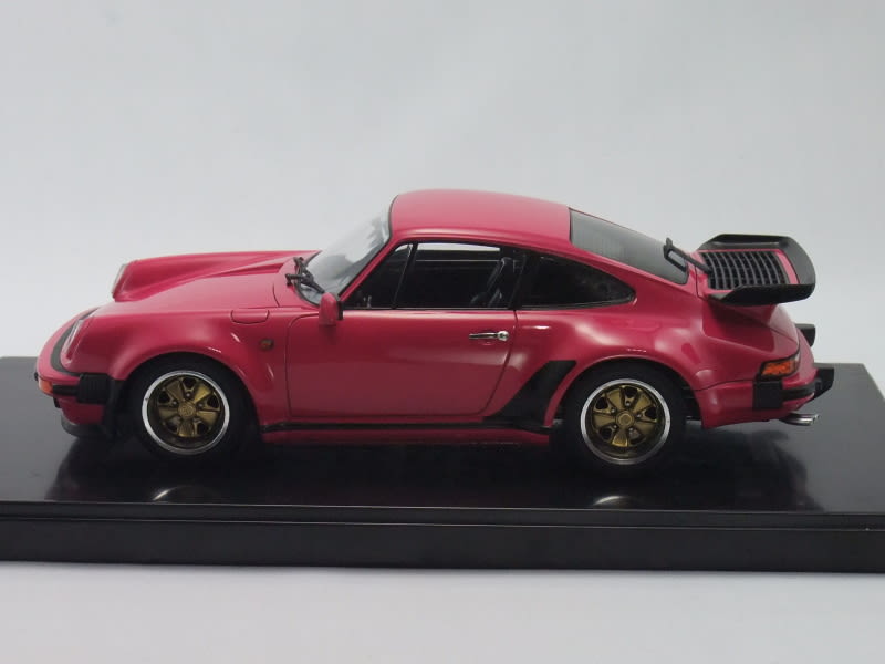 フジミ1/24】ポルシェ911ターボ'85 ボディ、シャーシの下拵え