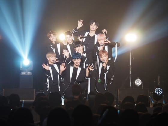 UNIT BLACK