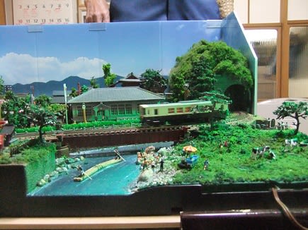 ITと技術 鉄道模型造り 1年6か月をかけて完成の里山ジオラマを