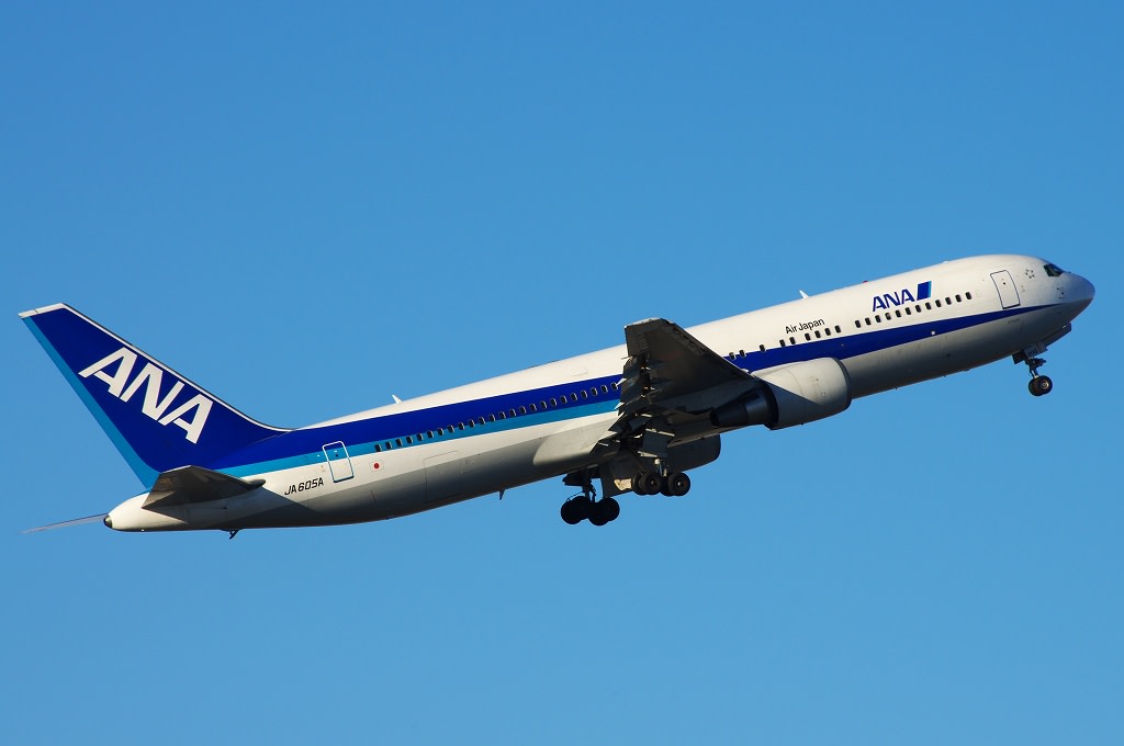 2011年12月04日:羽田空港② - 飛行機さつえい奮闘記 2011年12月04日:羽田空港② - 飛行機さつえい奮闘記