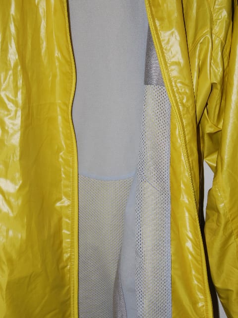 adidasのadi-lightウインドジャケットは軽くて暖かい - ツール・ド・フラフラ