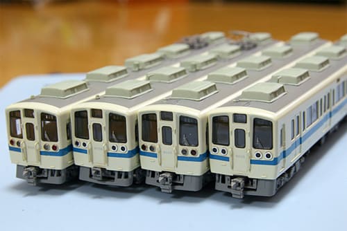 小田急9000形 中間改造車 8両セット マイクロエース 比較: 十姉妹