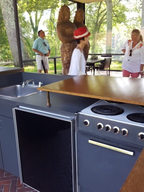 フィリップ・ジョンソンのグラスハウスを訪ねる  