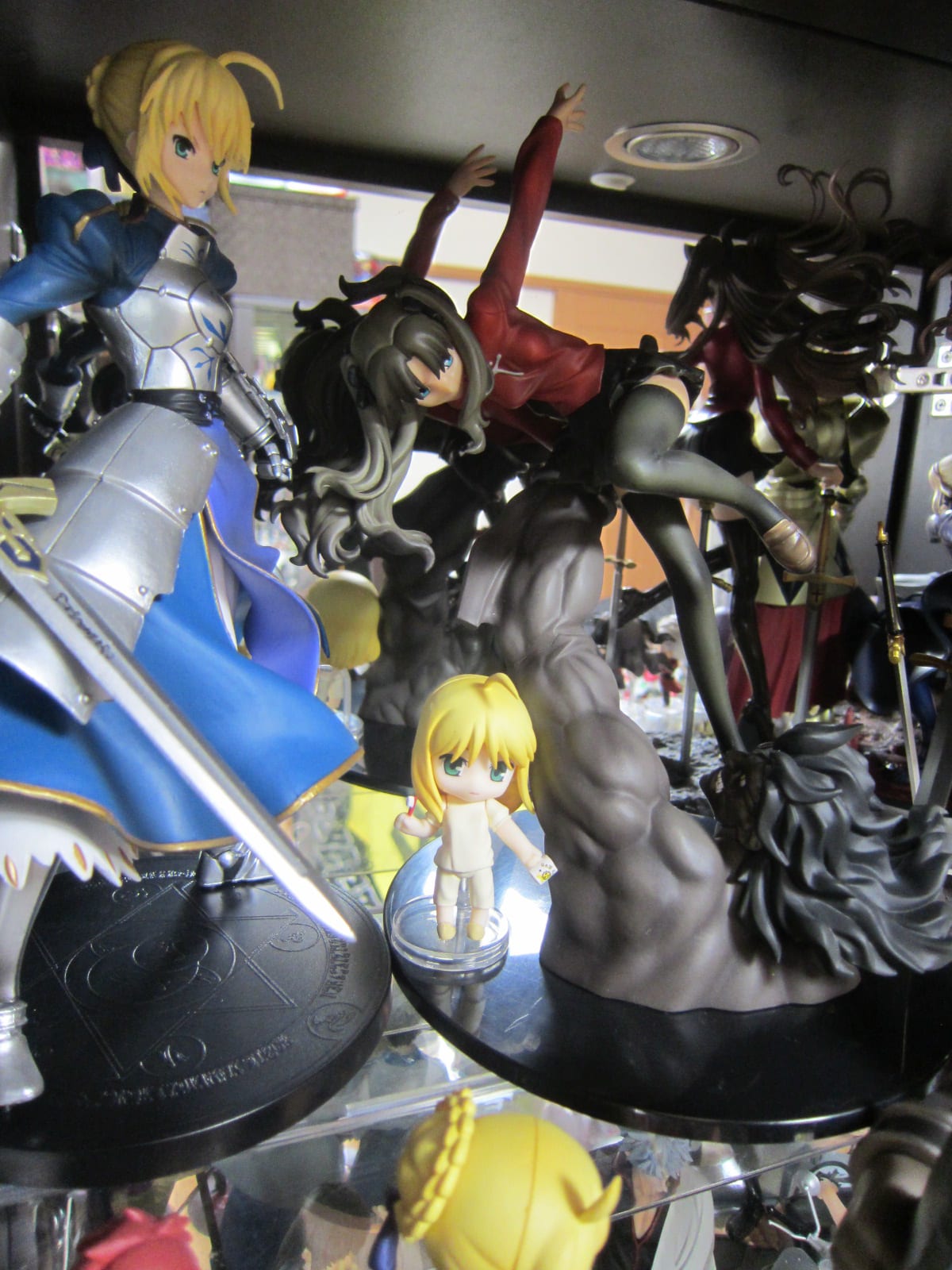 我が家のフィギュアケース Fate 南国の遊び部屋