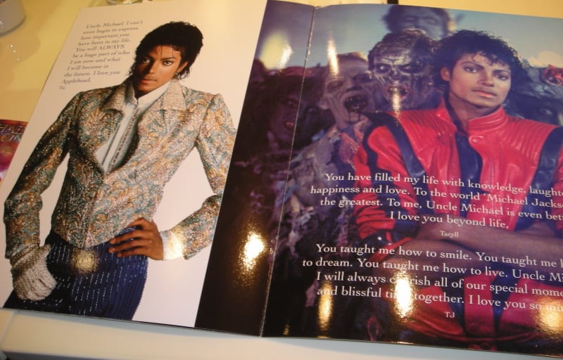 追悼式のパンフレット - 星に願いを・・・ ☆ Michael Jackson ☆