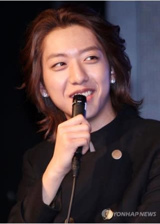 CNBLUE、イ・ジョンシン