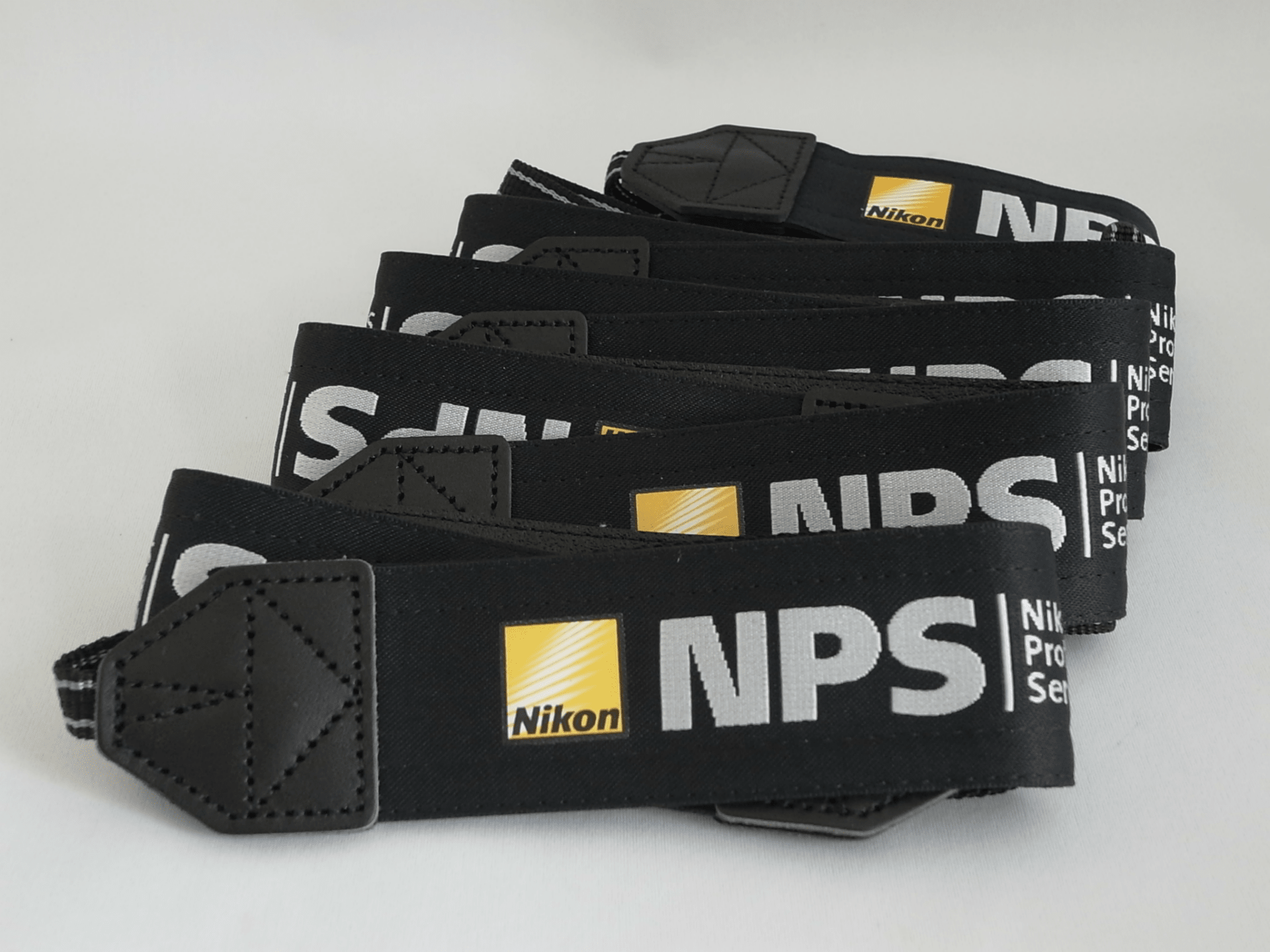 Nikon NPS ストラップ入荷いたしました。 - 続 hatocame-garage