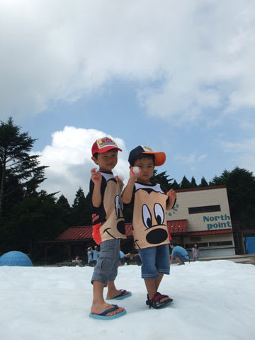 六甲山カンツリーハウス 真夏の雪まつり