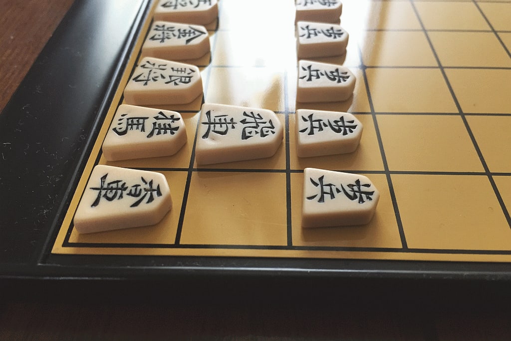609円 【気質アップ】 入門将棋セット 収納便利で安価な 塩ビ将棋盤と 609円 【気質アップ】 入門将棋セット 収納便利で安価な 塩ビ将棋盤と