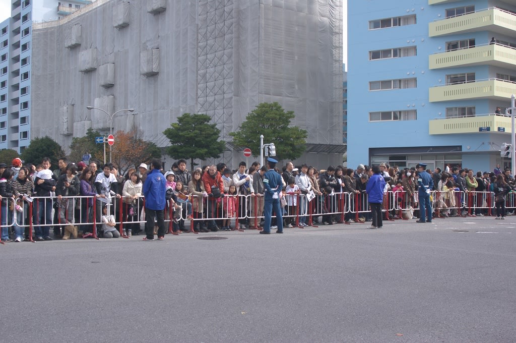 2010年11月21日:千葉ロッテマリーンズ優勝パレード - 飛行機さ 2010年11月21日:千葉ロッテマリーンズ優勝パレード - 飛行機さ