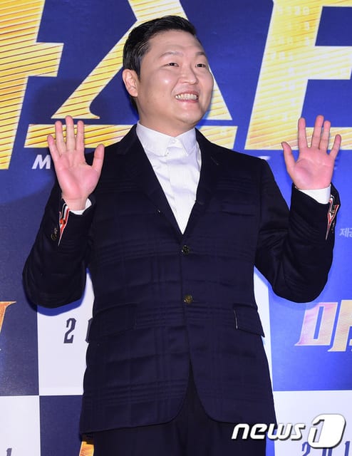 PSY、サイ