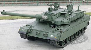 韓国軍最新装備  対空ミサイルとK2戦車