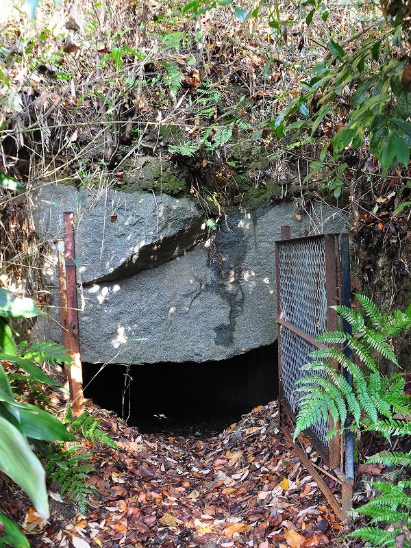 ウワナリ塚古墳開口部