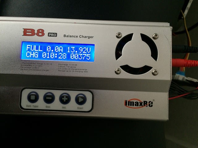 CBF1000 SHORAI LiFePO4バッテリーの充電とCOOCASEの修理 - とりとめも 