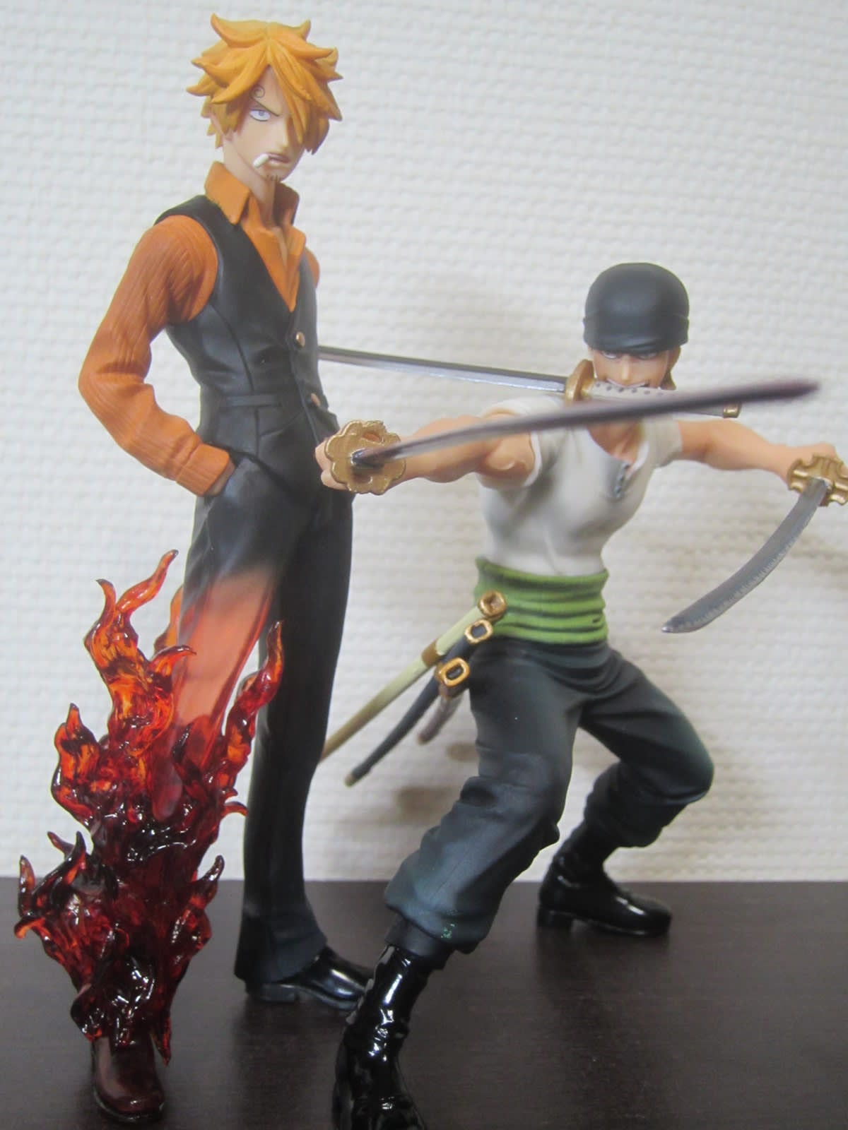 リペイント フィギュアーツZERO バーソロミューくま アクリル台座付き リペイント フィギュアーツZERO バーソロミューくま アクリル