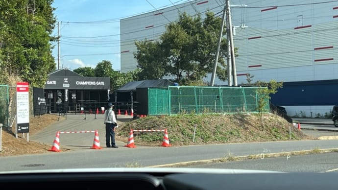 大量に動員された警備員(10/19)