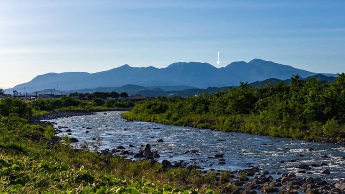 渡良瀬川での展望から、梅雨入り前の晴れた日に、2019年5月（下旬）