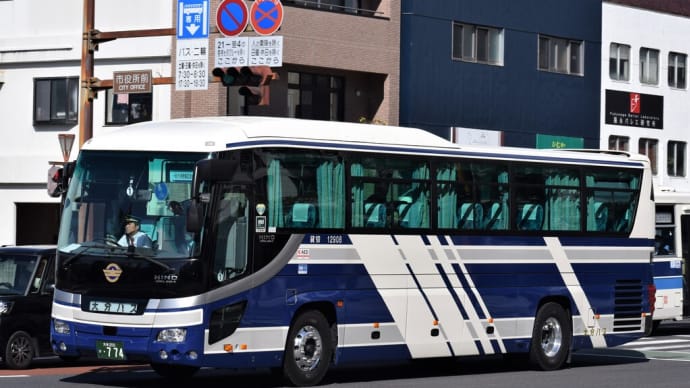 2019年2月に宮崎市内で撮影した大分バス