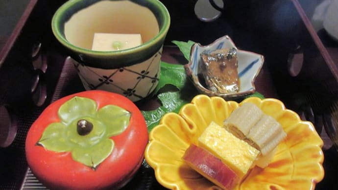 雅味近どうで、土瓶蒸しをいただく