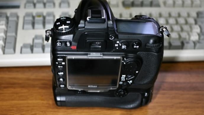 Nikonカメラの丸いファインダー
