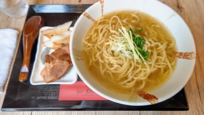 コロナ禍の休業でブラッシュアップされた宮古そばは沖縄そば屋でトップになる日も近い❗・・・宮古そばSAIGA(壺屋)