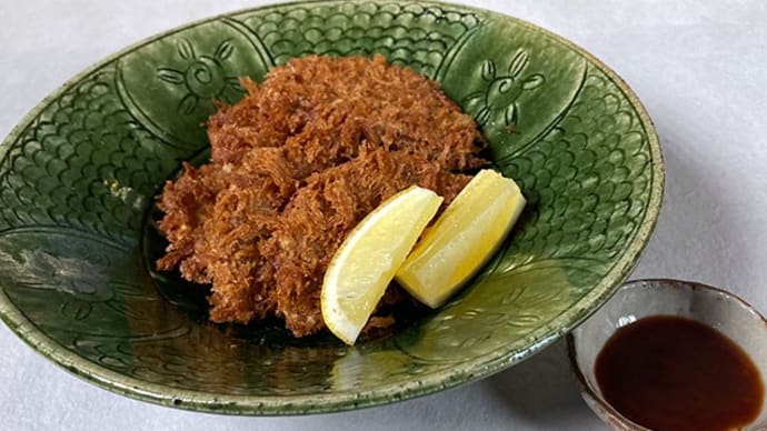 < 郷土料理 > 静岡 黒はんぺんフライ