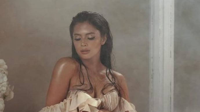 フィリピン女優ビアンカ・ウマリ