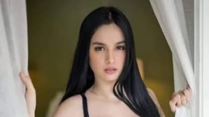 キム・ドミンゴのセクシーショット