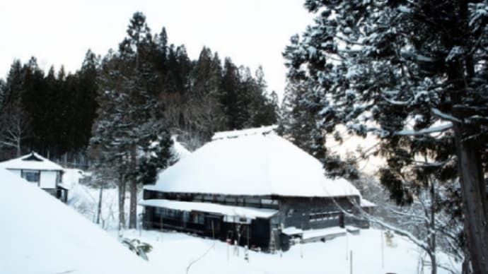 ツトムさんが暮らす山荘の雪景色