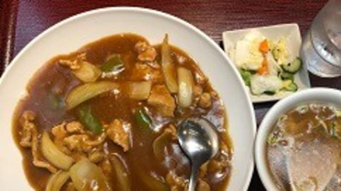 カレー味の中華丼。
