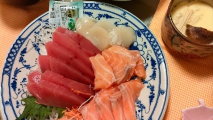 デザートは抹茶シフォンケーキ。
