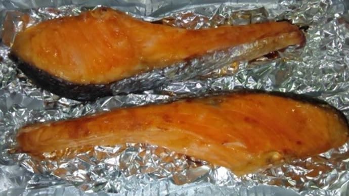 チリ産甘塩銀鮭・改が昨日の晩御飯、やっぱりこっちなんだね:P
