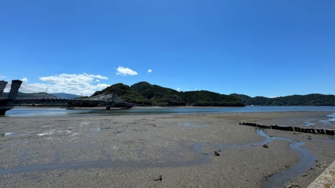 湯浦川の河口にて　夏の景色