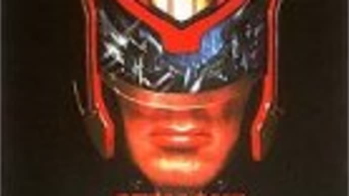 悪人どもは即処刑‼映画「ジャッジ・ドレッド」