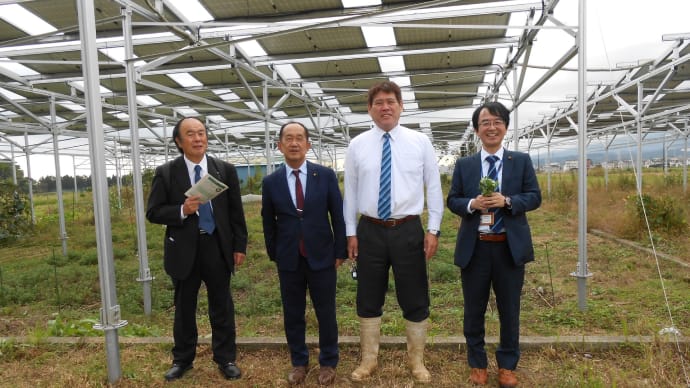 行政視察２日目　小田原かなごてファーム　相模原市役所補聴器助成制度を視察