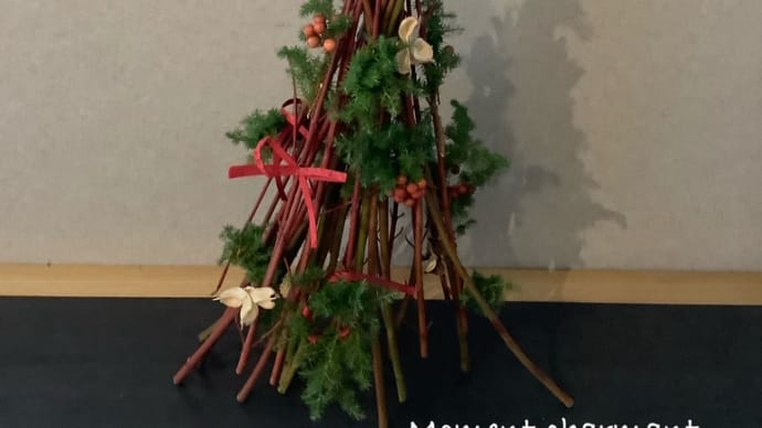 レッスンリポート　～枝で作るクリスマスツリー～