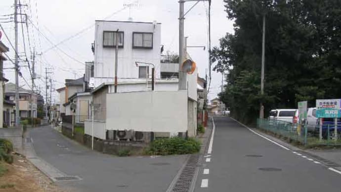 河岸街道10 坂とY字路