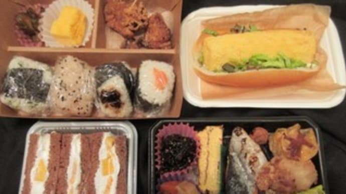 「komorebi…(こもれび)」、産直みたいなお店で、特上のり弁当、おにぎり弁当、竹鶏たまごの出汁巻きドッグ、ココアサンド(マンゴー)