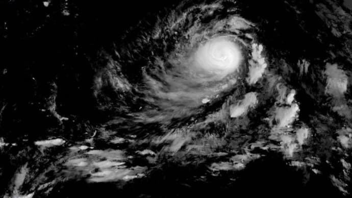 勢力を強めるスーパー台風
