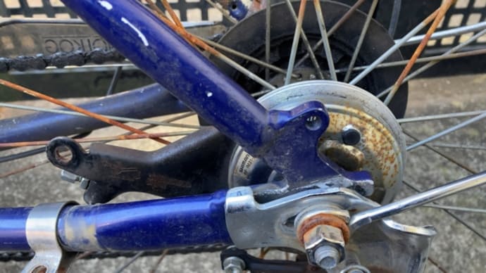 自転車のローラーブレーキにグリスを注入