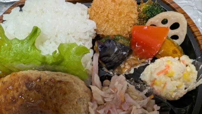 【#hanacafeマルシェ】お弁当村全て完売に…(@_@;)やっと今から夕食とは