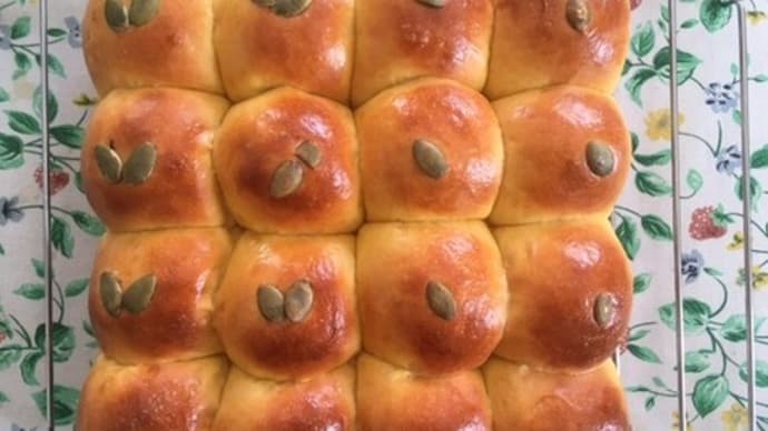 かぼちゃフレークのちぎりパン