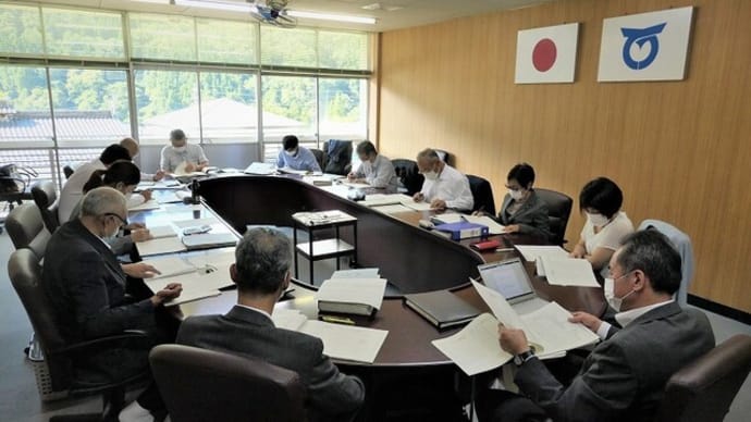 議会社会文教常任委員会&下生野上空からの風景
