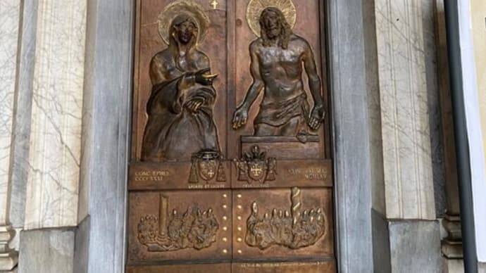 入り口の5枚の扉　サンタ・マリア・マッジョーレ大聖堂　ローマ