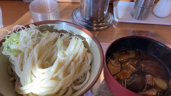 きのこ汁うどん -吉見 名代四方吉うどん-
